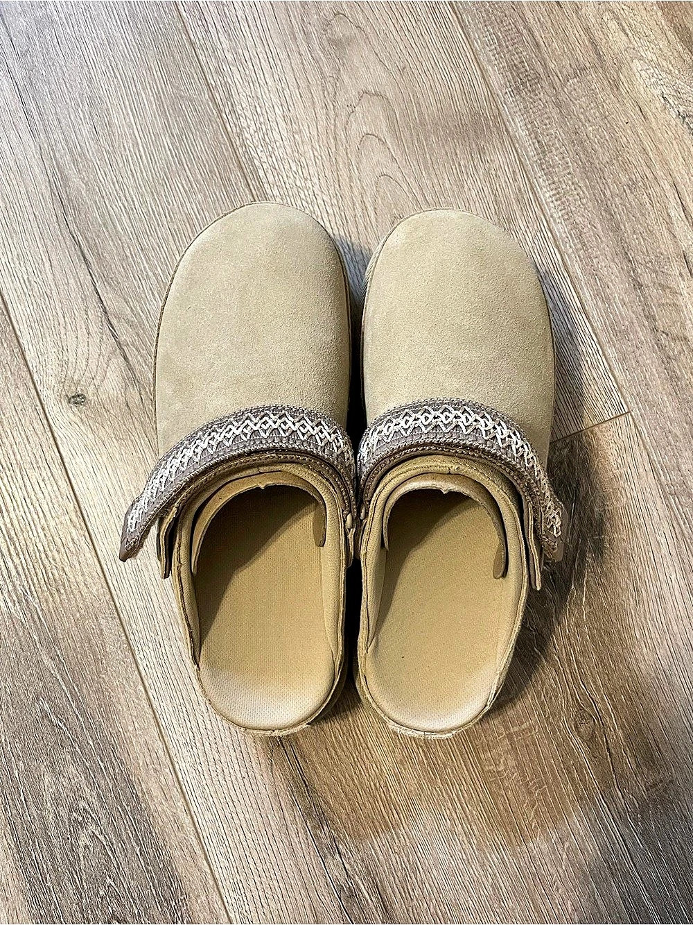 BRAND NEW UGG Goldenstar Uggbraid Clog